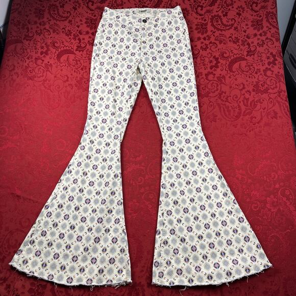 Rock & Roll Denim Jeans Womens 28x36 Stretch Bargain Button Bell Aztec Western - Picture 1 of 12